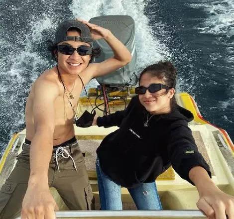 Potret mesra Bastian Steel dan Sitha Marino © berbagai sumber Potret mesra Bastian Steel dan Sitha Marino © berbagai sumber