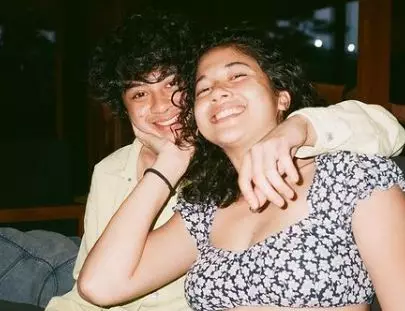 Potret mesra Bastian Steel dan Sitha Marino © berbagai sumber Potret mesra Bastian Steel dan Sitha Marino © berbagai sumber