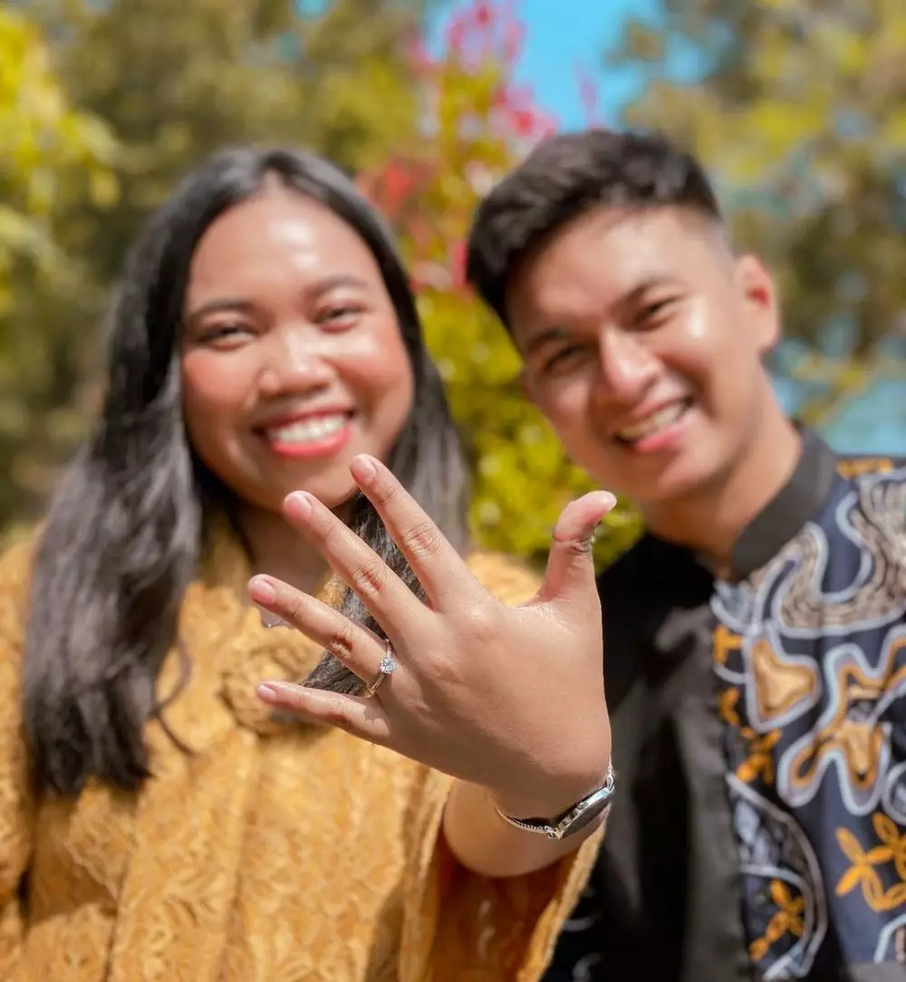 fakta calon suami Mumuk Gomez © berbagai sumber