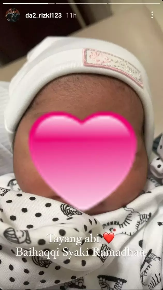 momen Rizki momong anak Instagram