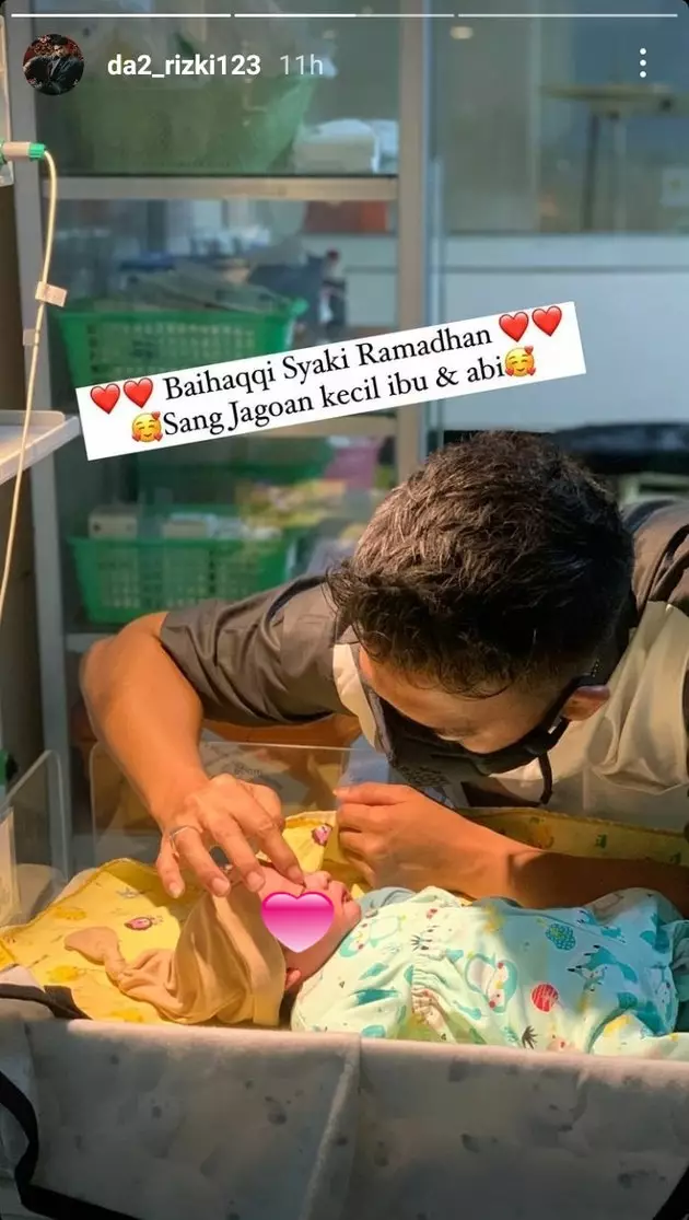 momen Rizki momong anak Instagram