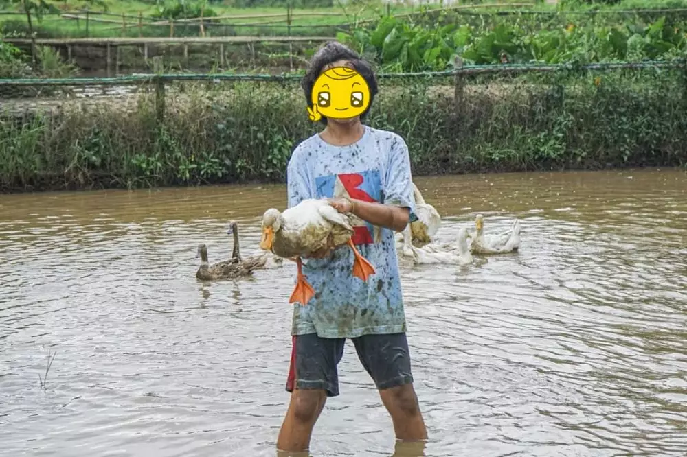 Momen liburan seru Widi Mulia dan keluarga di Bogor © 2021 brilio.net Momen liburan seru Widi Mulia dan keluarga di Bogor © 2021 brilio.net