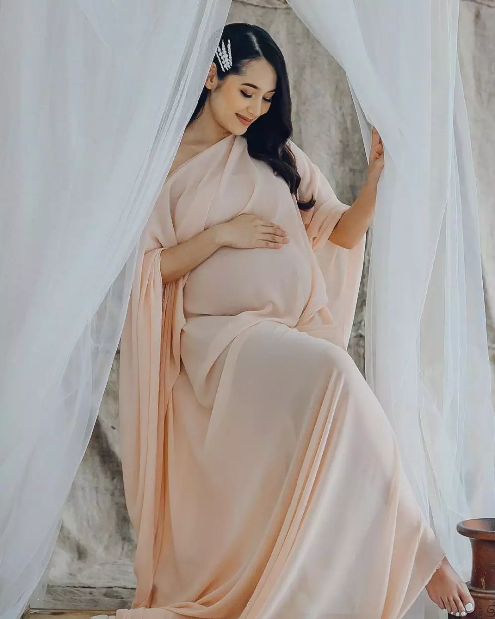 maternity shoot Niken Anjani © berbagai sumber
