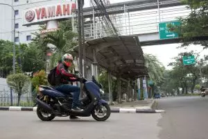 6 Tips berkendara motor saat puasa, tetap jaga fisik dan konsentrasi