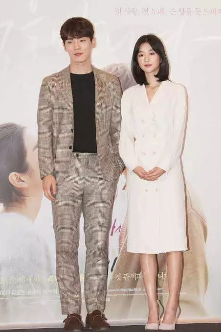 kebersamaan Seo Ye-ji dan Kim Jung-hyun © 2021 brilio.net kebersamaan Seo Ye-ji dan Kim Jung-hyun © 2021 brilio.net