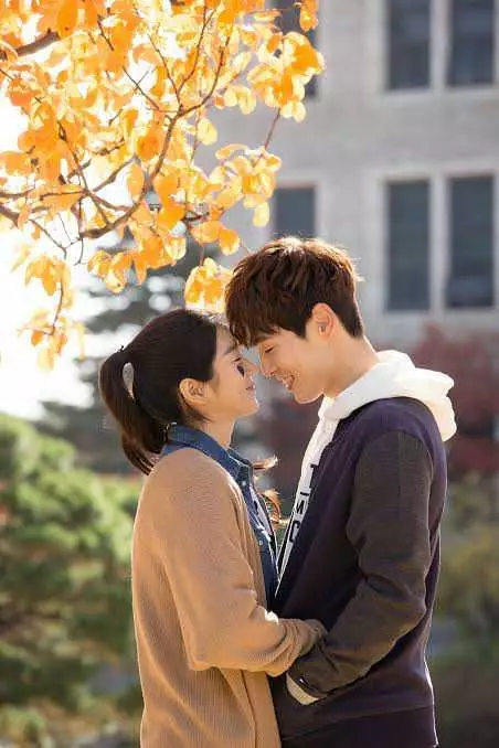 kebersamaan Seo Ye-ji dan Kim Jung-hyun © 2021 brilio.net kebersamaan Seo Ye-ji dan Kim Jung-hyun © 2021 brilio.net