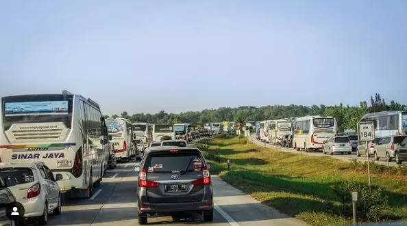 aturan larangan mudik bagi ASN Instagram