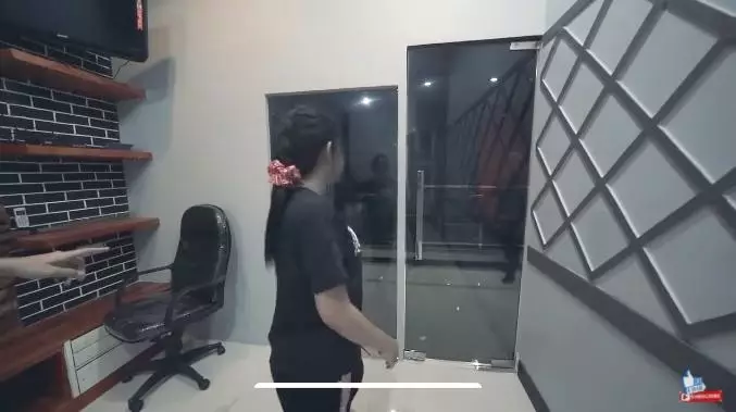 Potret kantor baru Denny Caknan © 2021 brilio.net