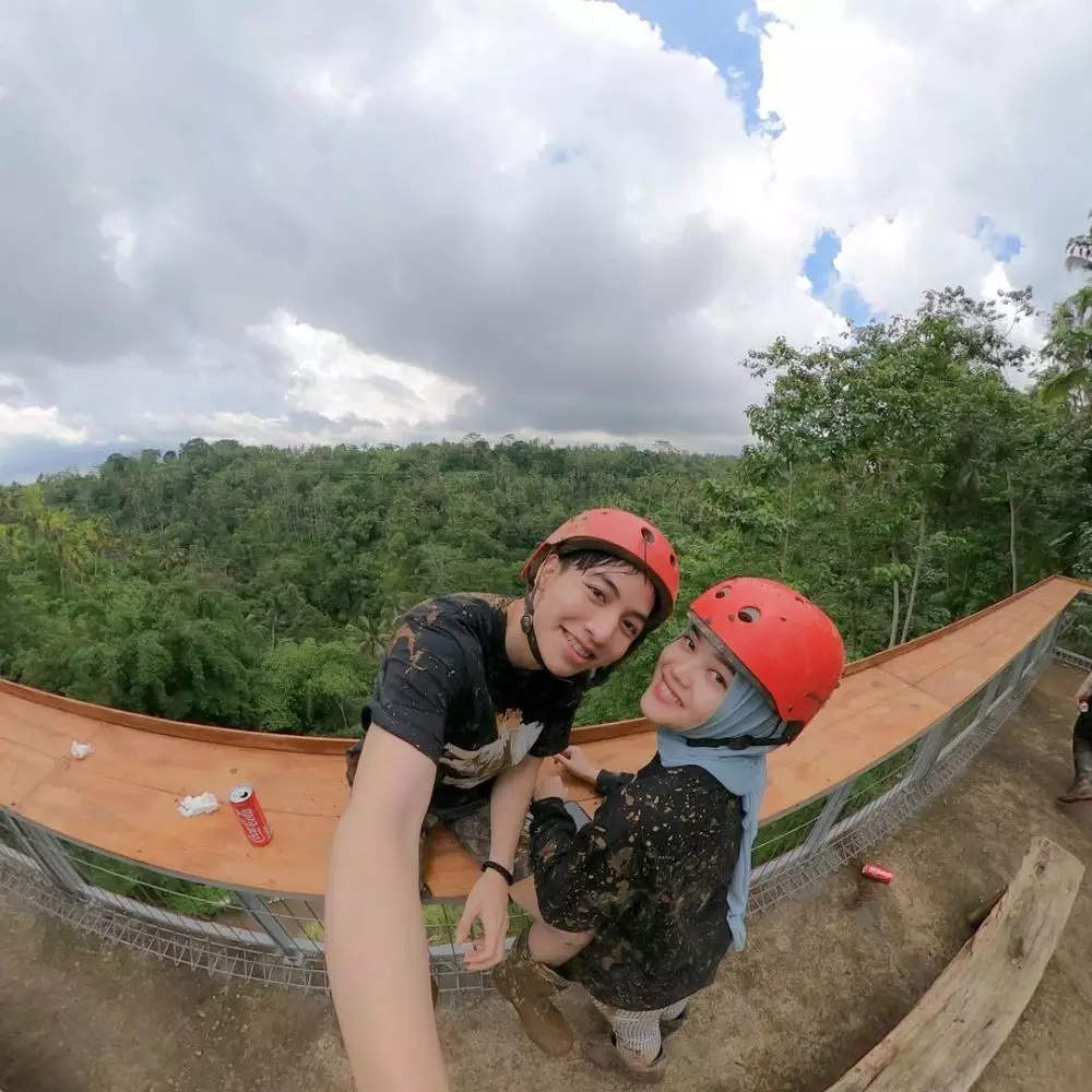 seleb setia temani pasangan jalani ibadah puasa © Instagram seleb setia temani pasangan jalani ibadah puasa © Instagram