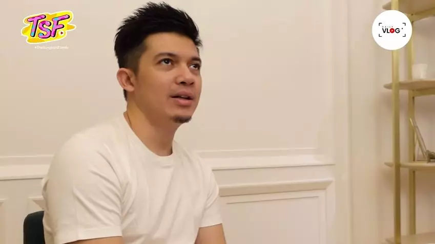 Irwansyah dan zaskian sahur bareng anaknya Berbagai sumber