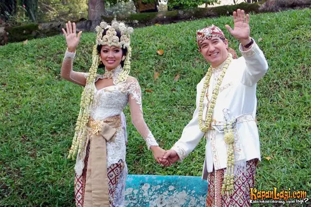 potret seleb saat menikah dengan bule © 2021 brilio.net