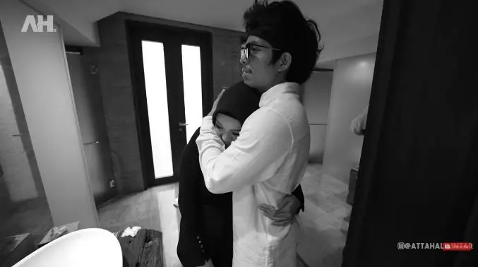 Aurel Hermansyah tes kehamilan © 2021 brilio.net Aurel Hermansyah tes kehamilan © 2021 brilio.net