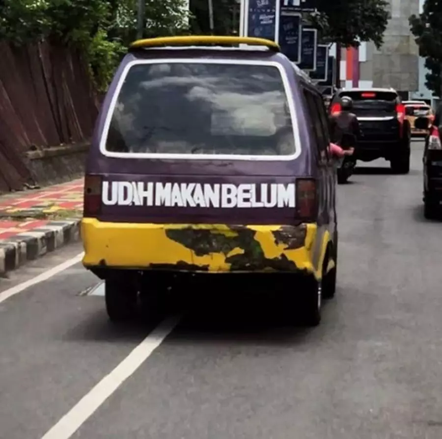 tulisan lucu di angkutan umum © Berbagai Sumber tulisan lucu di angkutan umum © Berbagai Sumber