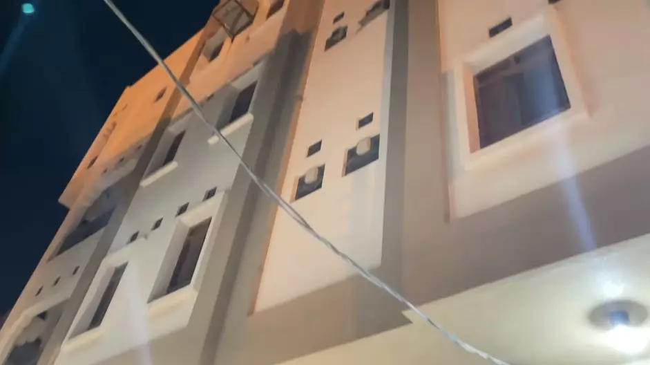 kartika putri dan suami antar anak ke pesantren © YouTube