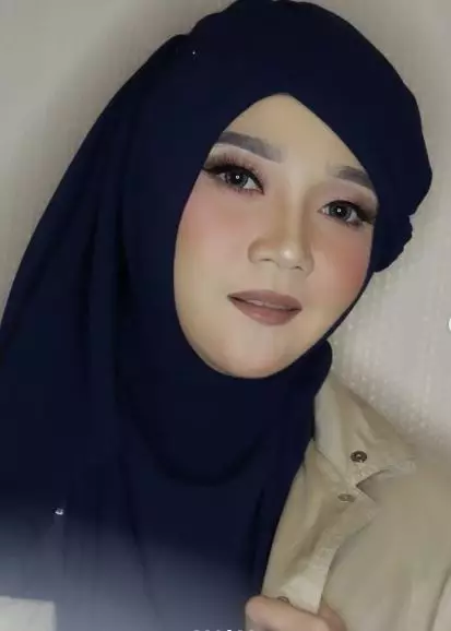 potret terbaru sulis cinta rasul Berbagai sumber