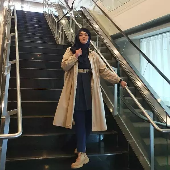 potret terbaru sulis cinta rasul Berbagai sumber