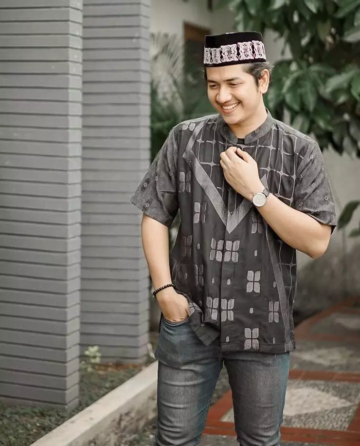 seleb jalani Ramadhan tanpa pasangan © berbagai sumber seleb jalani Ramadhan tanpa pasangan © berbagai sumber