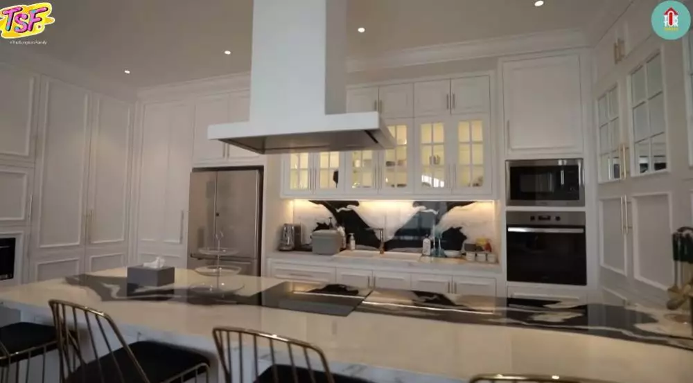 15 potret rumah baru Kia © YouTube