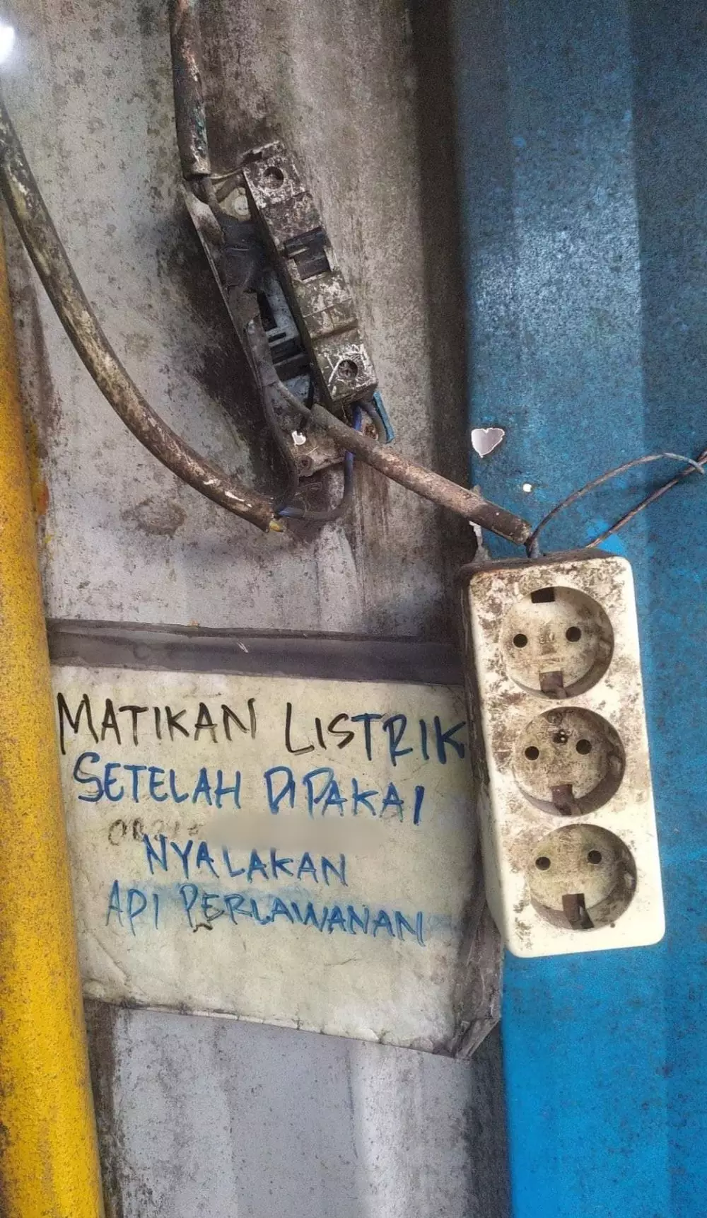 Pengumuman soal fasilitas kos © berbagai sumber