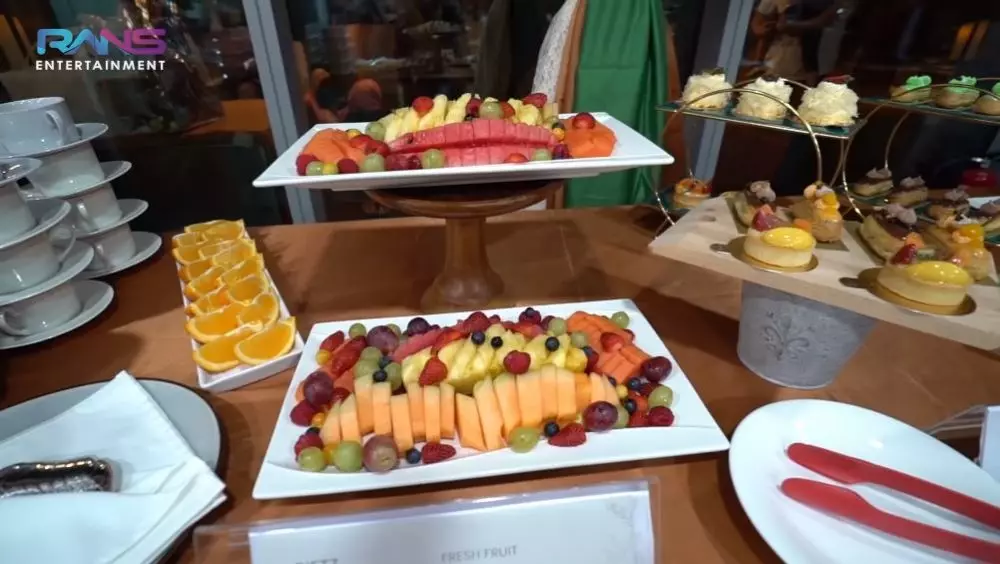 buka puasa Rieta Amilia © YouTube