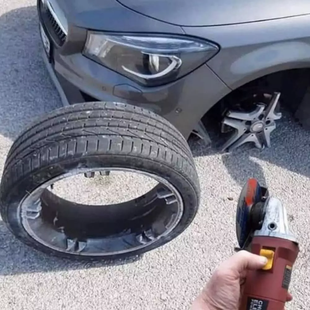 nggak tahu cara perbaiki kendaraan © Berbagai Sumber