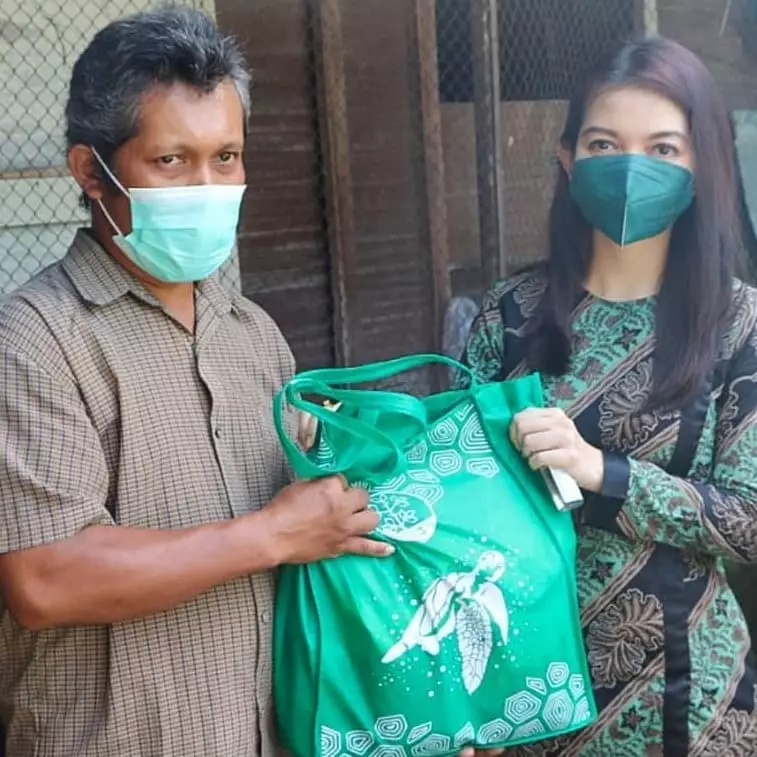 Potret Selvi Ananda saat blusukan Instagram