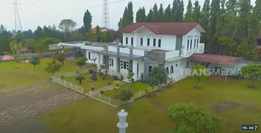 Potret rumah mewah Irene Sukandar YouTube dan Instagram