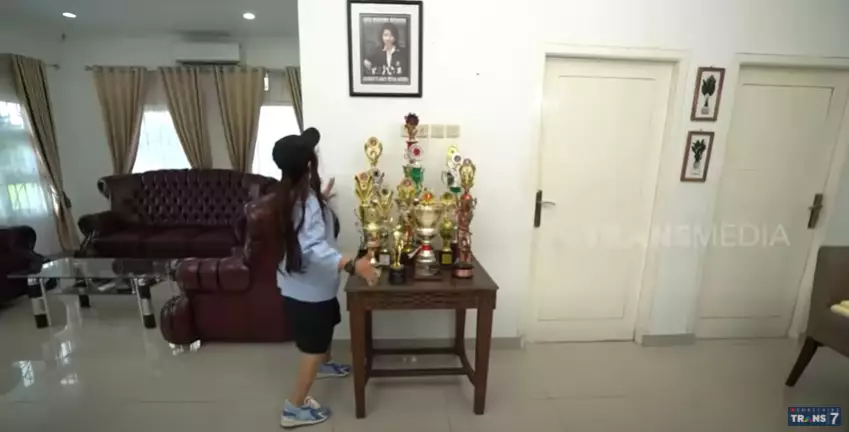 Potret rumah mewah Irene Sukandar YouTube dan Instagram