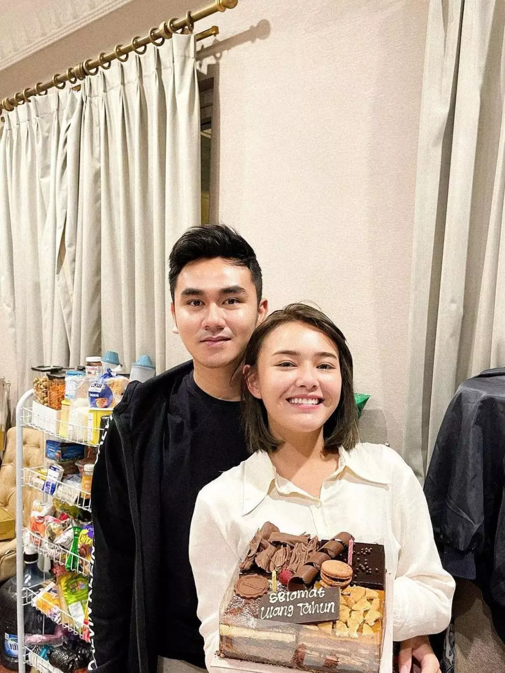 kedekatan Amanda Manopo dan Dikin Tamsa  © 2021 brilio.net Instagram