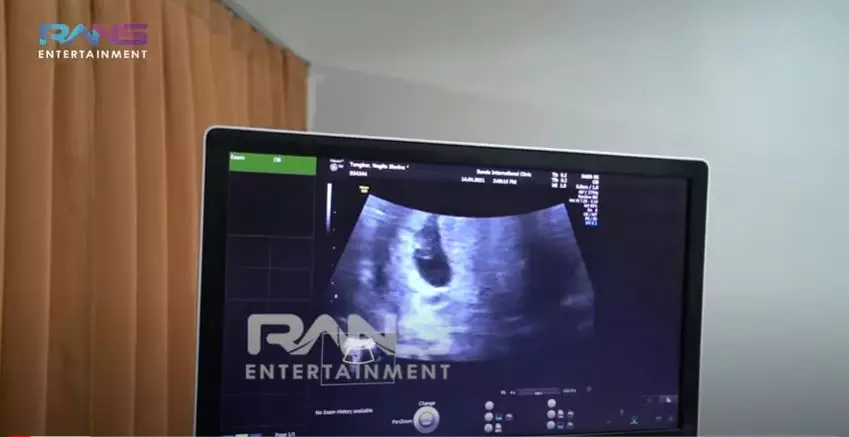 Nagita Slavina periksa kandungan © 2021 YouTube Nagita Slavina periksa kandungan © 2021 YouTube