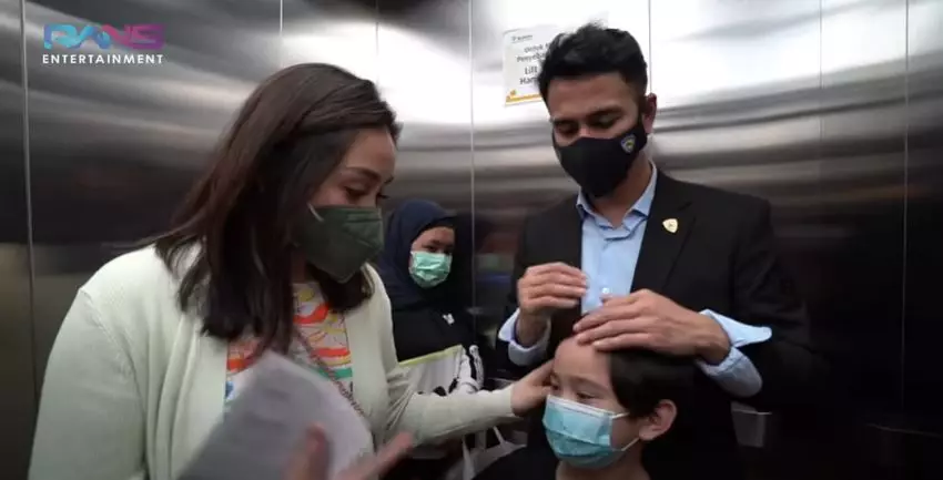 Nagita Slavina periksa kandungan © 2021 YouTube Nagita Slavina periksa kandungan © 2021 YouTube