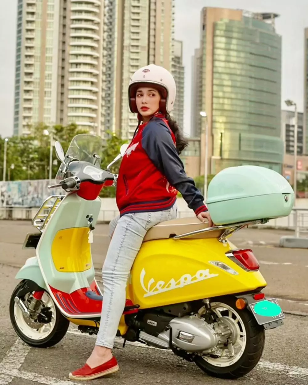 Gaya fashion mama seleb © Instagram