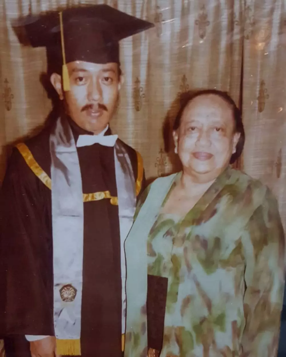 Potret lawas komedian zaman kuliah © 2021 Instagram Potret lawas komedian zaman kuliah © 2021 Instagram