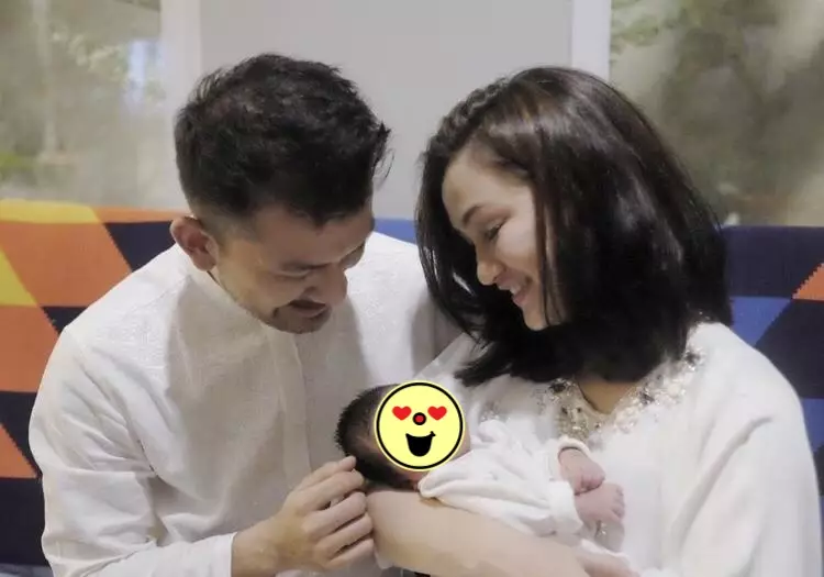 Seleb melahirkan saat Ramadan © berbagai sumber Seleb melahirkan saat Ramadan © berbagai sumber