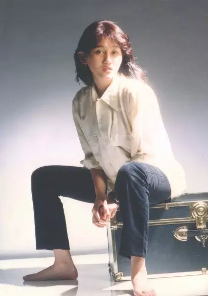 nostalgia gaya outfit Nike Ardila © 2021 brilio.net