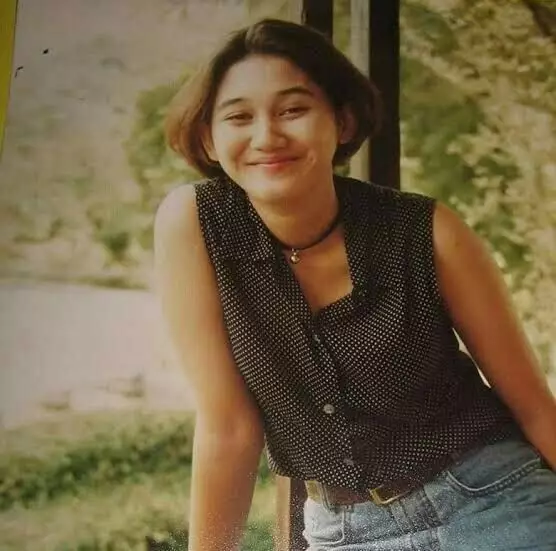 nostalgia gaya outfit Nike Ardila © 2021 brilio.net