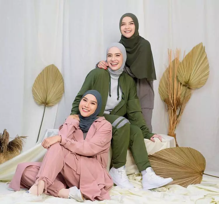 Gaya pemotretan terbaru Putri Anne © berbagai sumber Gaya pemotretan terbaru Putri Anne © berbagai sumber