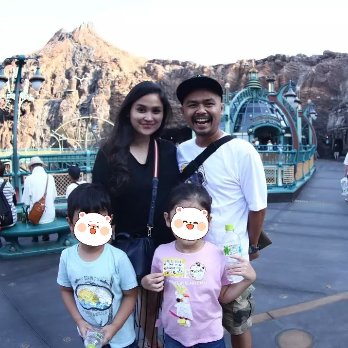 kemesraan Wendy Cagur dan istri © 2021 brilio.net