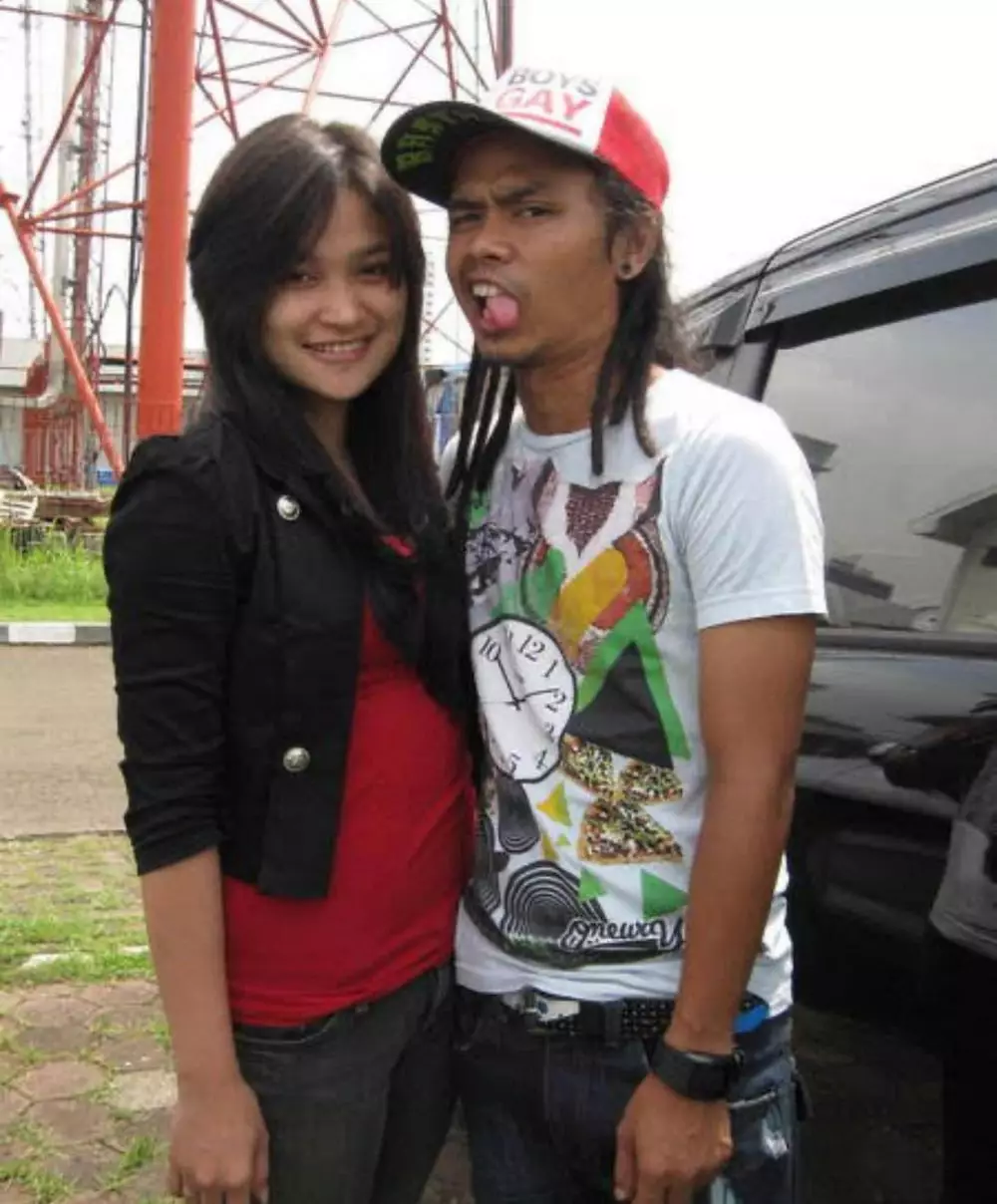 kemesraan Wendy Cagur dan istri © 2021 brilio.net