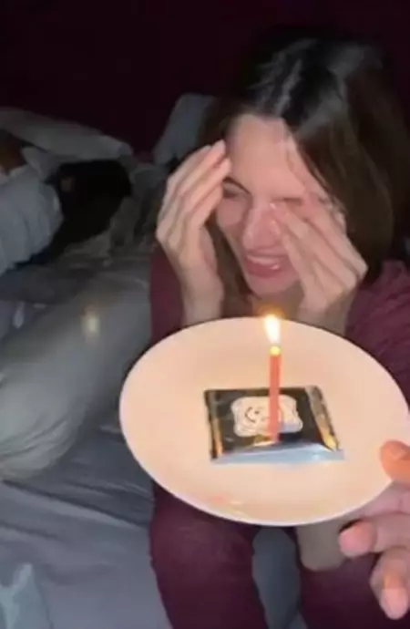 kue ultah keluarga Nia © 2021 brilio.net