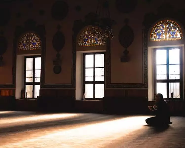 10 Amalan yang dapat menghapus dosa selama bulan Ramadhan
