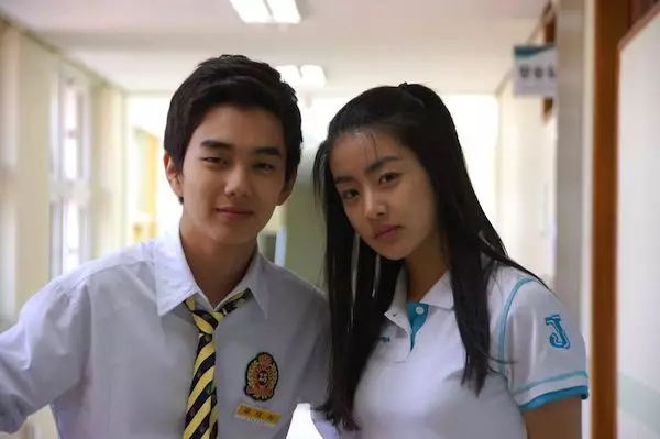 pesona Kang Sora sejak masih muda dari berbagai sumber pesona Kang Sora sejak masih muda dari berbagai sumber