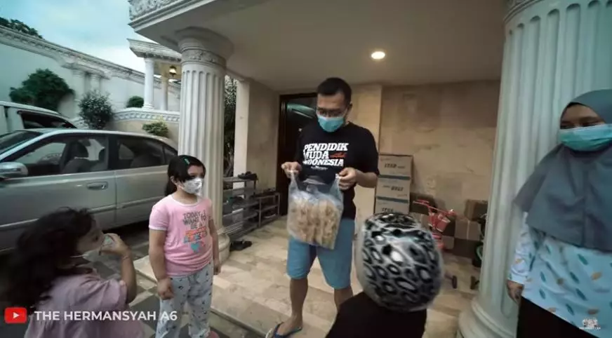 Ashanty pertama buber tanpa Aurel © 2021 brilio.net Ashanty pertama buber tanpa Aurel © 2021 brilio.net