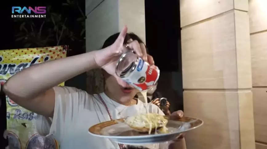 Raffi panggil  pedagang untuk nagita © 2021 brilio.net