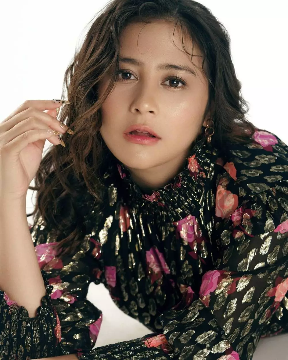 pemotretan seleb dengan rambut curly © instagram