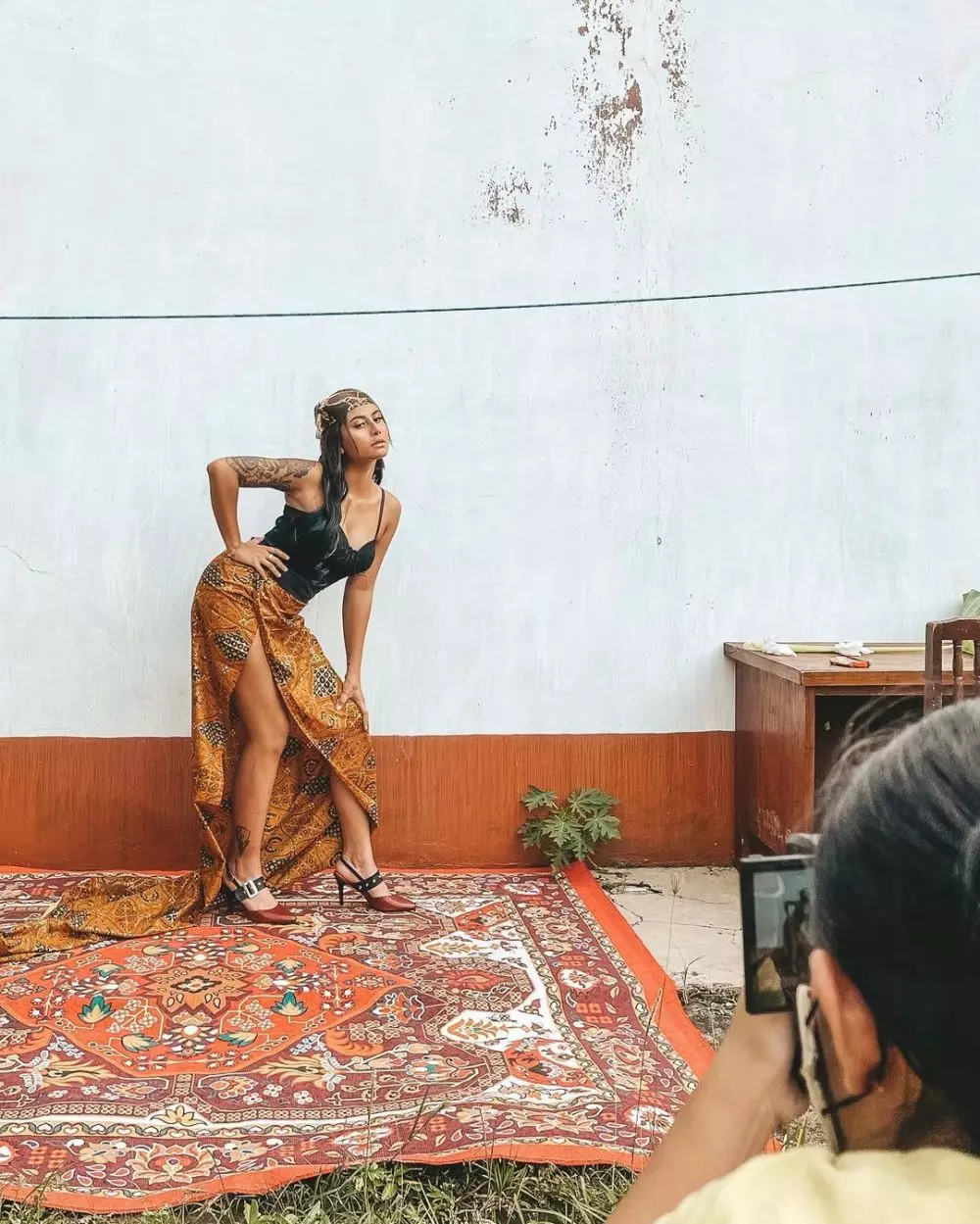 pemotretan awkarin pakai kebaya © Instagram