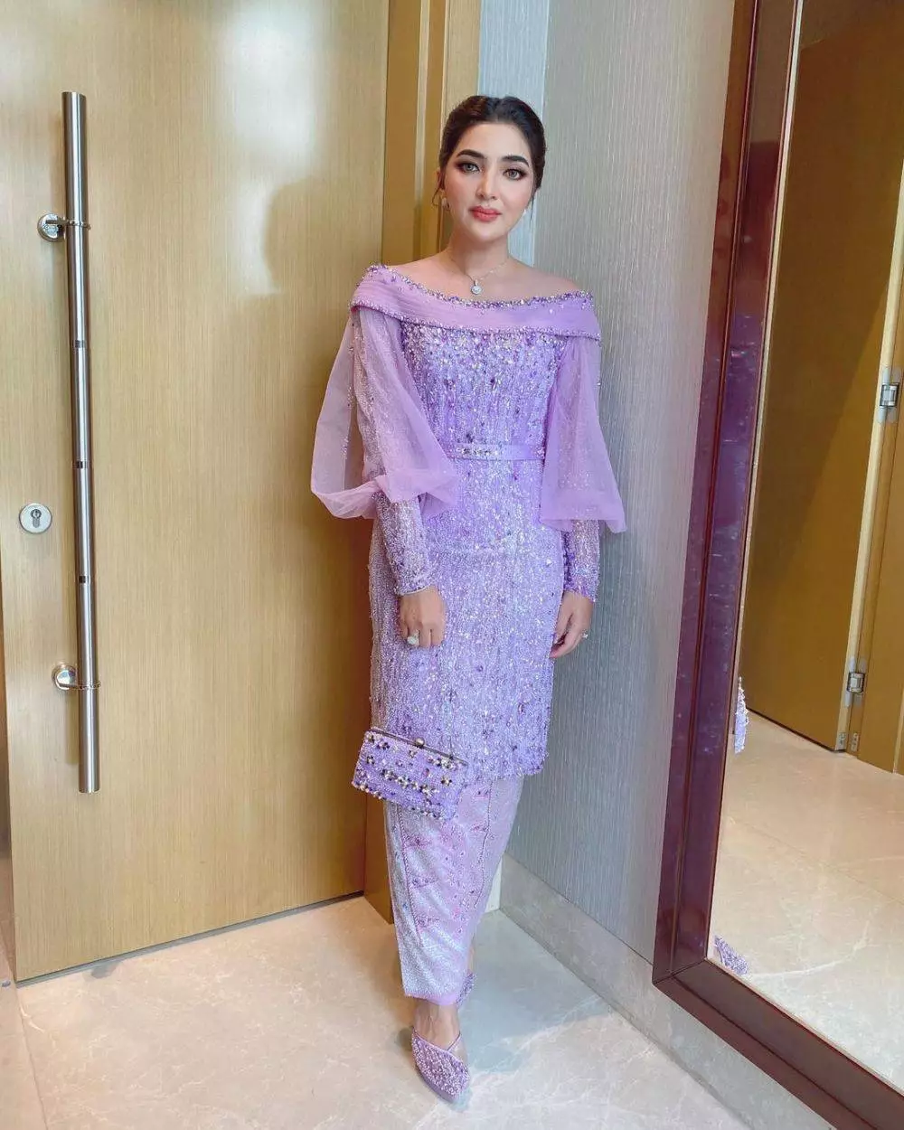 beda gaya ashanty dan krisdayanti pakai kebaya © instagram beda gaya ashanty dan krisdayanti pakai kebaya © instagram