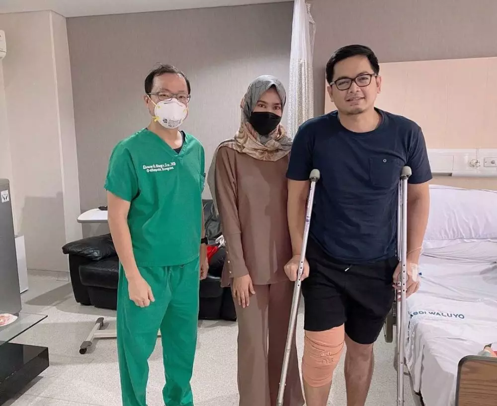 Tommy Kurniawan usai operasi © berbagai sumber