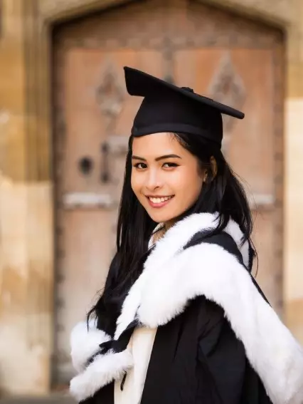 Aksi inspiratif dan prestasi Maudy Ayunda Instagram/@maudyayunda Aksi inspiratif dan prestasi Maudy Ayunda Instagram/@maudyayunda