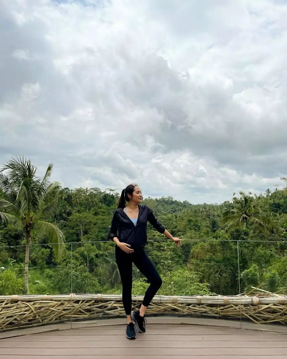 Niken Anjani melahirkan © berbagai sumber